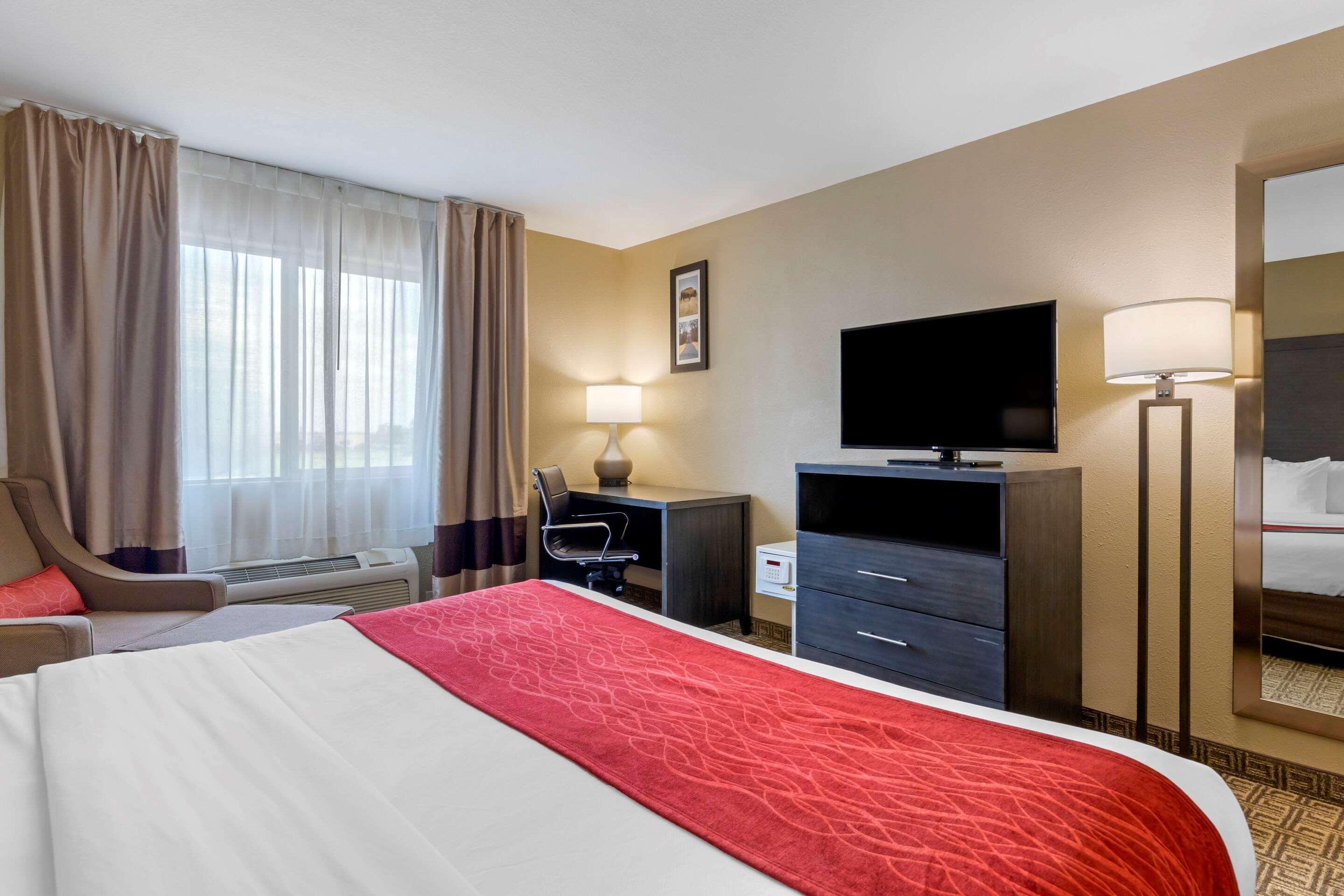 Comfort Inn & Suites Ponca City Near Marland Mansion Bagian luar foto