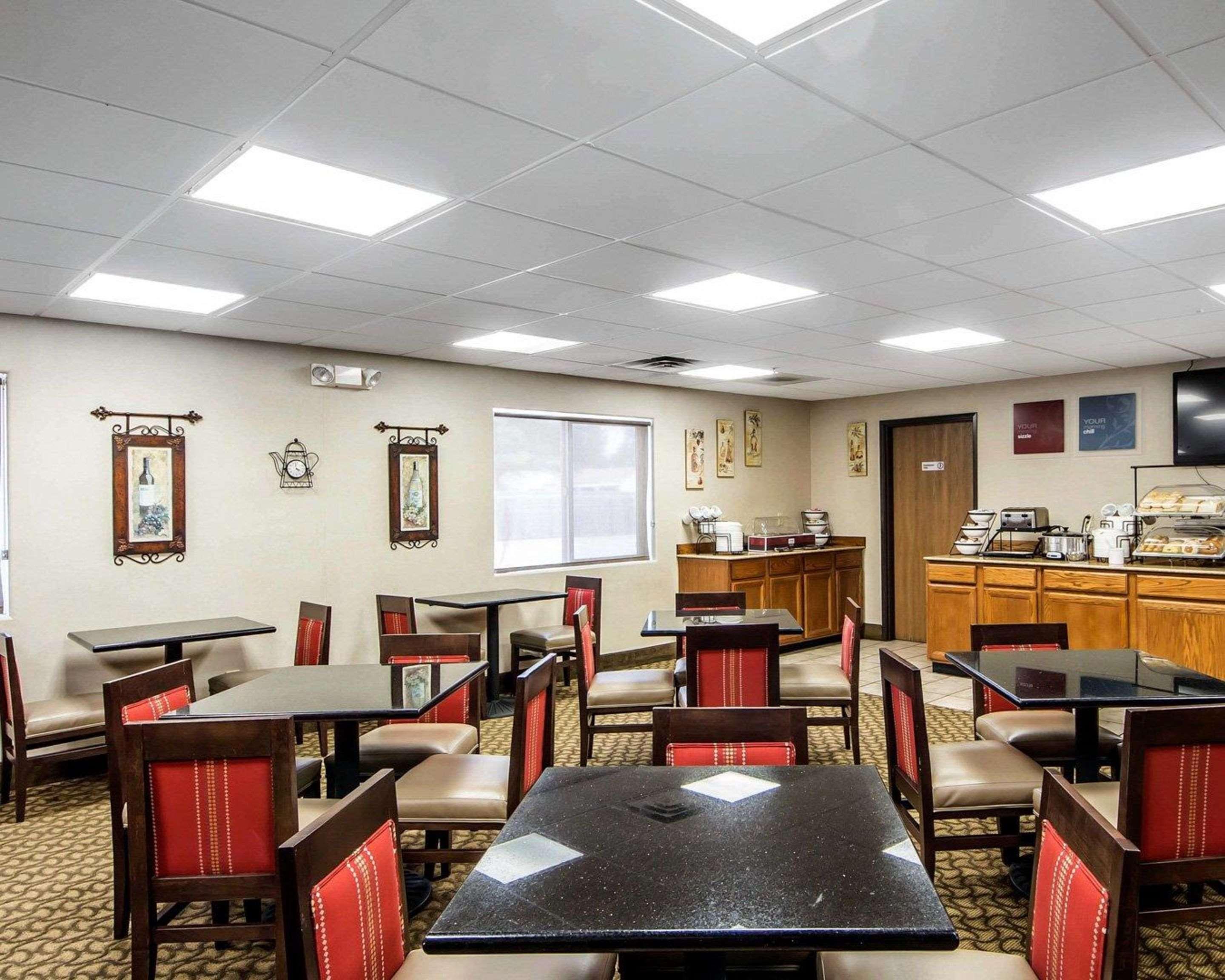 Comfort Inn & Suites Ponca City Near Marland Mansion Bagian luar foto