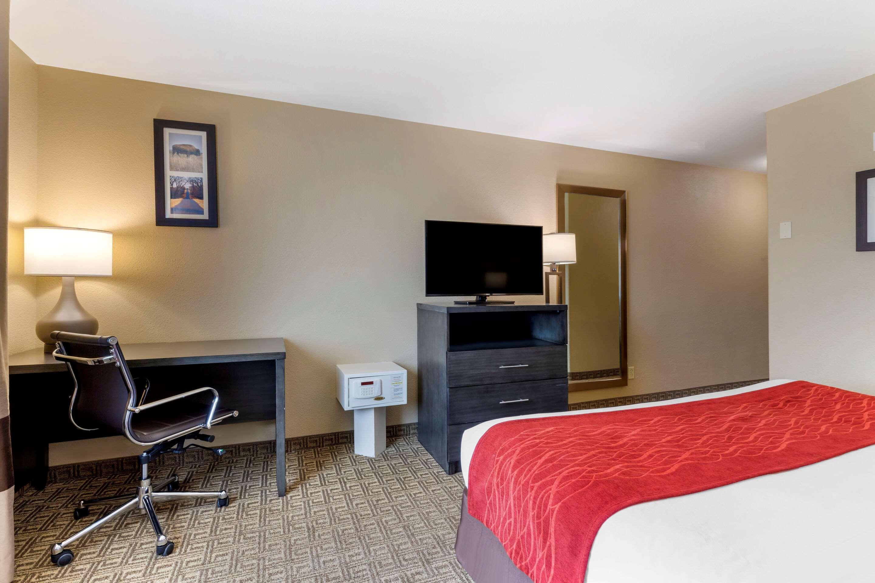 Comfort Inn & Suites Ponca City Near Marland Mansion Bagian luar foto