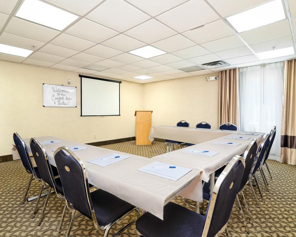 Comfort Inn & Suites Ponca City Near Marland Mansion Bagian luar foto