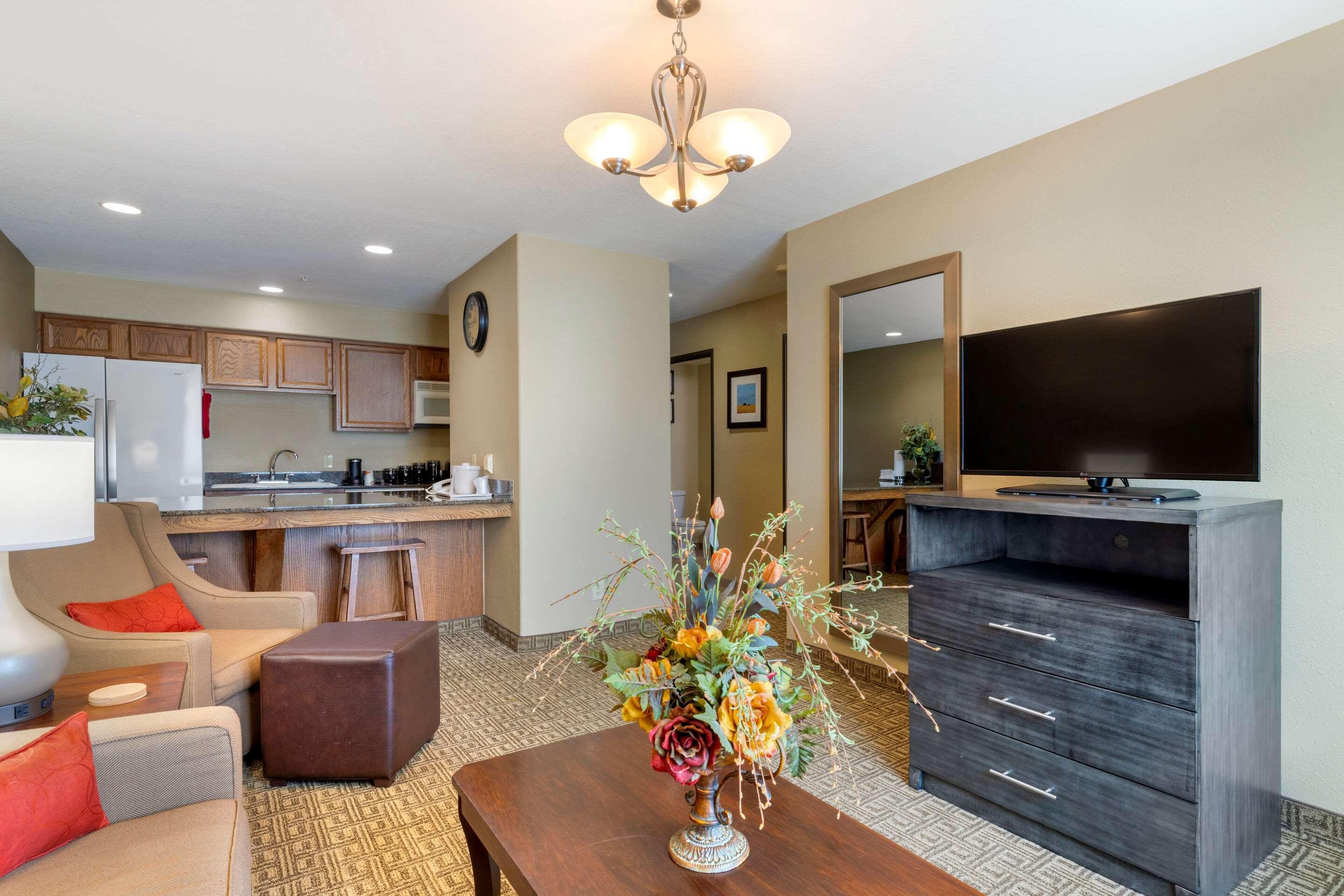 Comfort Inn & Suites Ponca City Near Marland Mansion Bagian luar foto