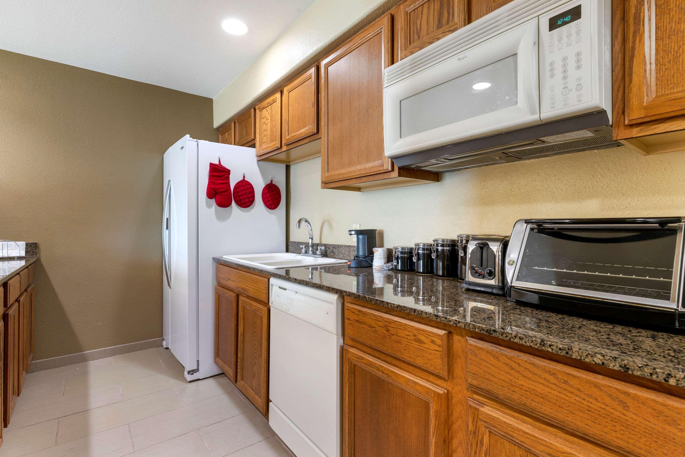 Comfort Inn & Suites Ponca City Near Marland Mansion Bagian luar foto